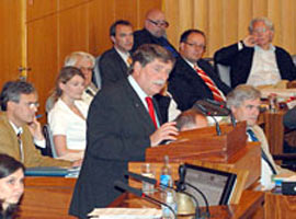 Köln Camii'ne onay çıktı