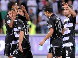 Beşiktaş averajla lider - Foto