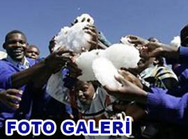 Kenyalılar bu işe çok şaşırdı - Foto