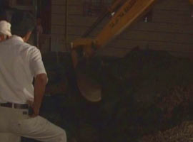 Doğalgaz borusu delindi: 4 yaralı