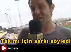 Nihat'tan Villarreal'e şarkı ! - İZLE
