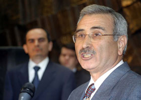 Enflasyon düşmeden faiz düşmez