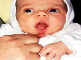 Eylül bebek dişiyle doğdu