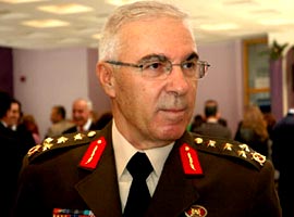 Org. Iğsız'dan ilginç benzetme!