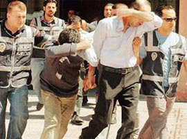 Dinlemeye takılan ilginç ayrıntı !