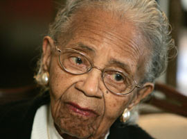 Tam 100 yıl bugünü beklediler !