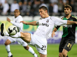 İNÖNÜ'DE <B>GOL ŞOV !</B> - Foto