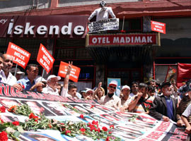 Hükümetten Madımak jesti