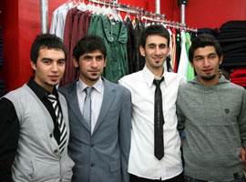 Sevinçleri bir gün sürdü