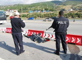 Polise hain saldırı: <B>2 şehit</B>