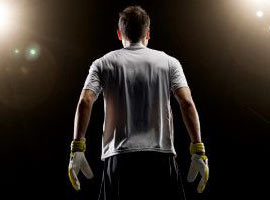 Ünlü kaleciye <b>REKOR</b> teklif !