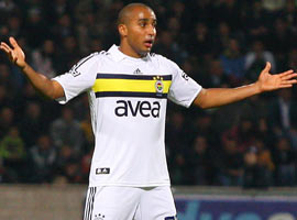 Hakem <b>yılın golünü</b> görmedi !