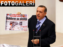 Erdoğan Baykal'ı böyle vurdu - Foto