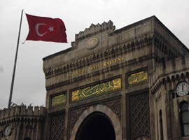 İstanbul Üniversitesi nasıl kurtulur?