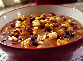 Evleri aşure telaşı sardı