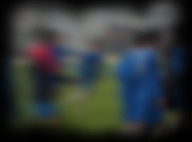 Kart göster dedi saha karıştı !