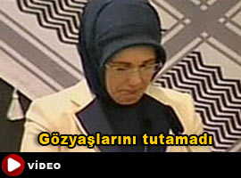 Emine Erdoğan gözyaşlarını tutamadı - Video