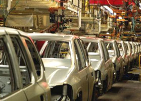 Otomobil fabrikaları işbaşı yapıyor
