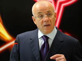 Ertuğrul Özkök'ten <b>U</b> dönüşü