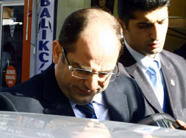 Ergenekon Savcısı Öz'e <b>şok </b>operasyon