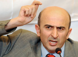 YARSAV'dan Eminağaoğlu'na; <b>sus!</b>