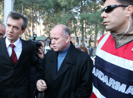 Ak Partili belediyeye şok operasyon