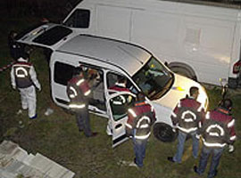 Ankara'da <B>'esrarengiz araç' </B>