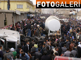 Şırnak'ta <b>katliam gibi</b> kaza : 4 ölü