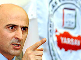 Eminağaoğlu yeniden sahnede !