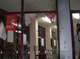 CHP'nin bürosuna molotoflu saldırı