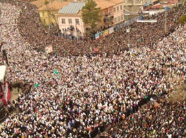 <b>Bu fotoğrafa</b> dikkatli bakın!