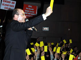 Soylu'dan sarıdan sonra kırmızı !