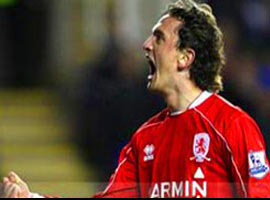 Takım yuhalandı, Tuncay alkışlandı