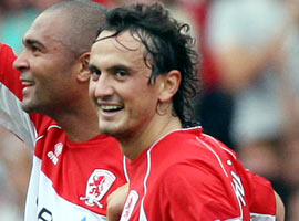 İngiltere O'nu konuşuyor