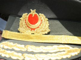 Askeri hakimlere <b>şok suç duyurusu</b>
