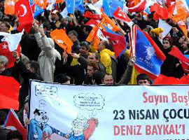 Erdoğan'ı güldüren Baykal pankartı - Foto