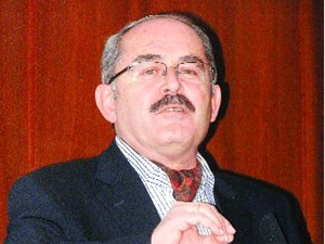 Mercan: Büyükerşen bugün itiraf etti