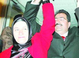 AK Partililer'den başörtülü aday şikayeti 