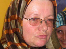 SP'li başkandan başörtülü üyeye uyarı  	