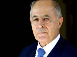 Sezer'den <b>sakin ol ve bekle talimatı</b>