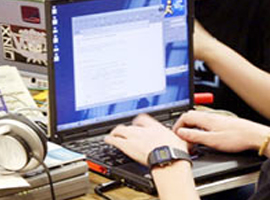 Çirkin karikatürleri satan site çökertildi !