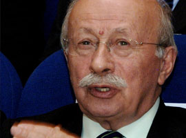 Oktay Ekşi'den yakışıksız itham