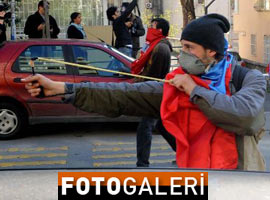 1 Mayıs provokatörleri sahnede ! - Foto