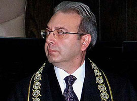 Osman Paksüt'e <b>kötü haber</b>