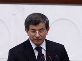 Davutoğlu <B>geleneği bozmadı</B>