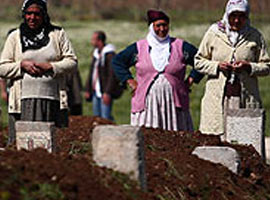 Saldırıyı yapanların aileleri göç edecek