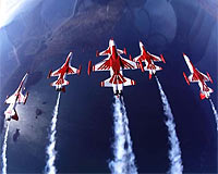 Türk Yıldızları Diyarbakır'da gösteri yapacak