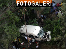 Piknik dönüşü korkunç kaza: 5 ölü - Foto