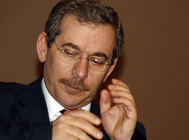 Şener'den Cindoruk'a <b>soğuk duş</b>