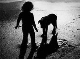 5 yaşına kadar köpekler büyütmüş  	